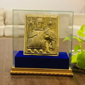 🐘 Brass Square Elephant Display Box – “හතරැස් පිත්තල කොටු අලියා” (Code: AE0015)