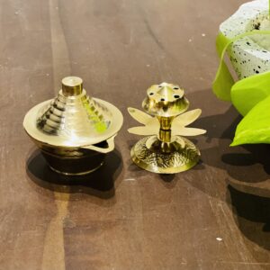 🪔 Brass Burner Chariot & Oil Lamp Set "පිත්තල පහන සහ හදුන්කුරු රදවනය" (AE0050)