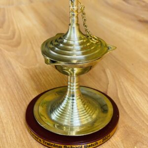 Nursing Oil Lamp with Wooden Base – 12cm 🕯️AE0038